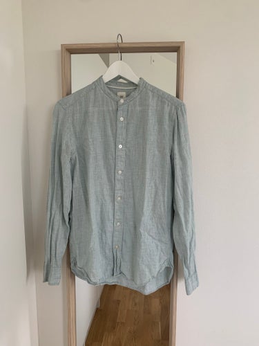 H&M LOGG salviafärgad sotar skjorta, storlek XS