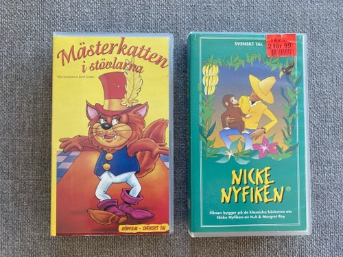 VHS videofilmer barnfilmer Mästerkatten i stövlar och Nicke Nyfiken