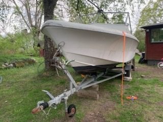Klassisk sportbåt/daycruiser med Volvo Penta B20 + drev + trailer