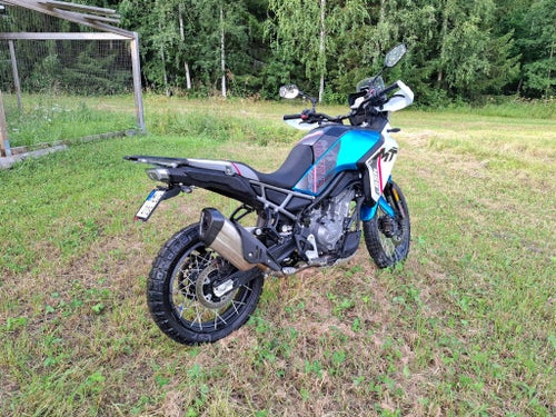 CFMOTO 450MT
