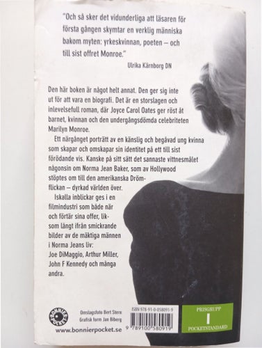 Blonde av Joyce Carol Oates, 2002