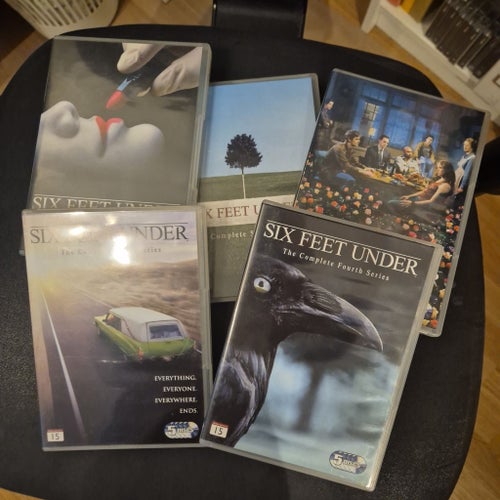 Six Feet Under - The Complete Series 1-5 (DVD)