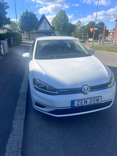 Volkswagen Golf VII