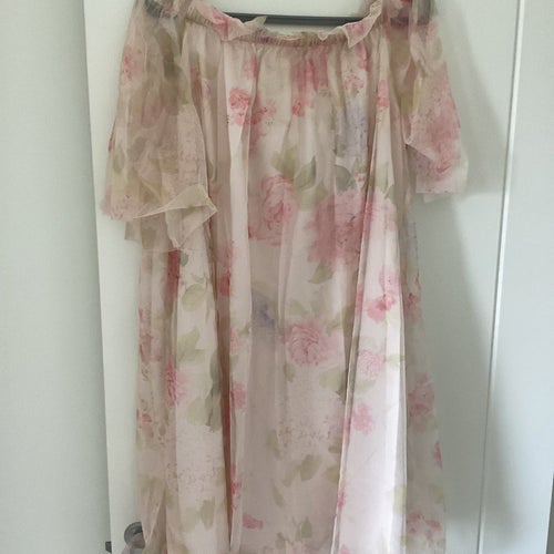 Blommig Klänning STL XL NY
