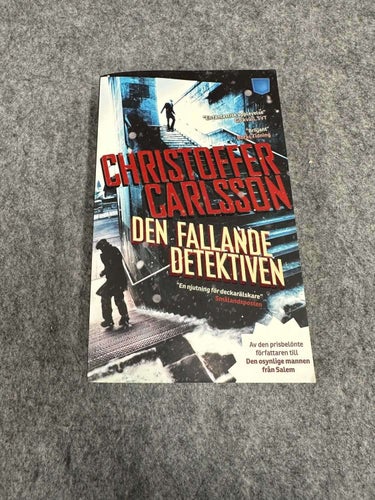 Christoffer Carlsson - Den fallande detektiven