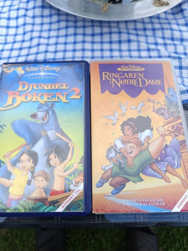 Vhs Walt Disney Djungelboken 2 och Ringaren i Notre Dame