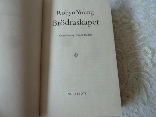 BRÖDRASKAPET, R. YOUNG, 2008,  POCKET, BÖCKER
