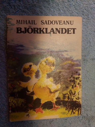 Häfte Björklandet ca 1O,5 cm x ca 14 cm