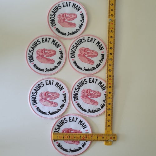 Set med 6 Broderade Tygmärken - Dinosaurier