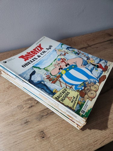 Stor samling av klassiska Asterix-album (11 st.)