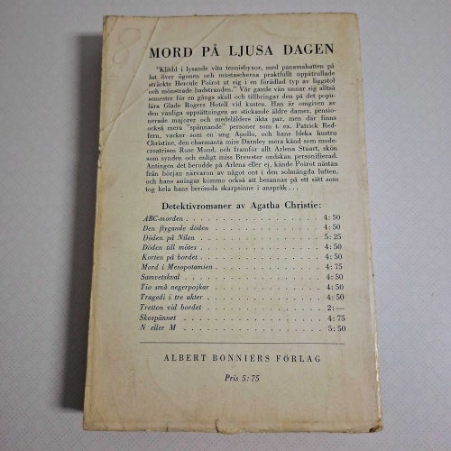Agatha Christie - Mord på ljusa dagen hft sv 1a 1942 4:e tusendet fint ex.