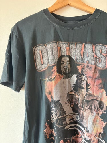 Mörkgrå Outkast t-shirt merch bandtröja