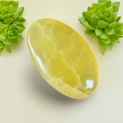 1 st Jättefin Citron kalcit handsten / Lemon calcite palmstone ÄKTA kristall NY