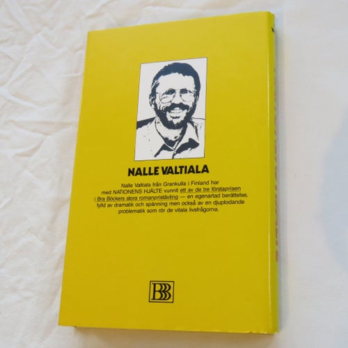 NATIONENS HJÄLTE av Nalle Valtiala, 1982