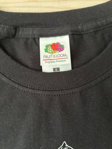 2st T-Shirts med Vindvak, storlek S