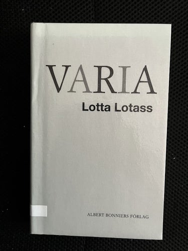 Varia av Lotta Lotass