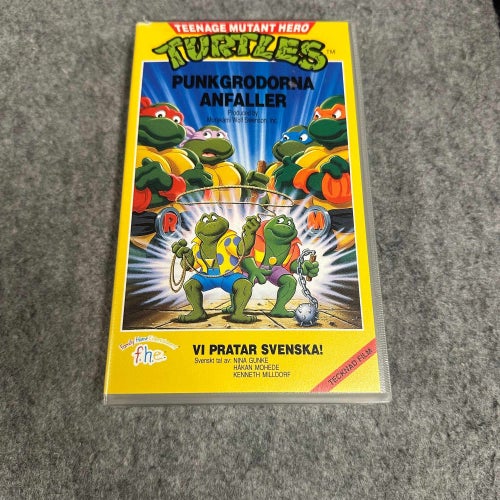 Turtles - Punkgrodorna anfaller - VHS