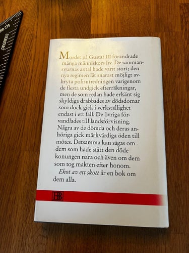 Ekot av ett skott av Alf Henrikson inbunden