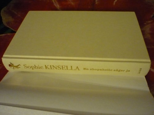BOK, SOPHIE KINSELLA, EN SHOPAHOLIC SÄGER JA
