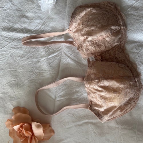 fri frakt Chantelle Beige bh 70 G