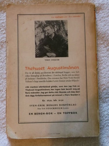 Thehuset Augustimånen av Vern Sneider häftad 1954