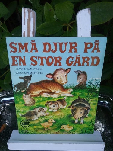 Små djur på en stor gård Kronbok Vintage 1977 Fint skick