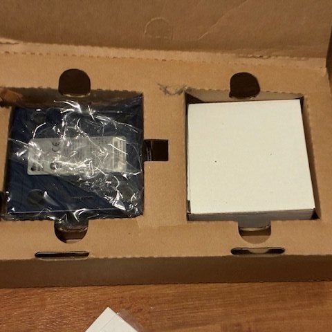 NETGEAR 4-port 10BASE-T Ethernet Hub EN104TP