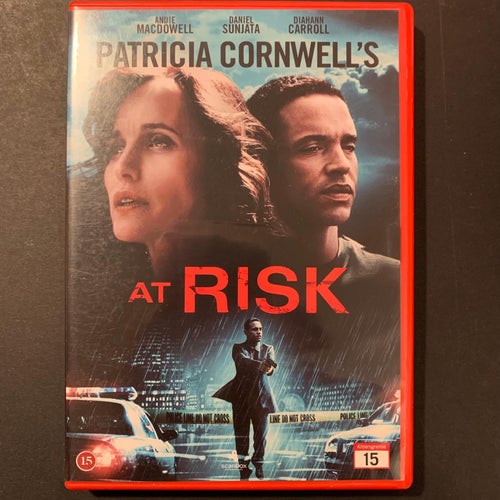 AT RISK. DVD ACTION -10. PATRICIA CORNWELLS. HYRFILM.