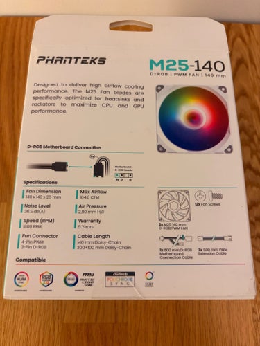 Phanteks M25-140 D-RGB PWM – 3×140 mm vita ARGB-fläktar