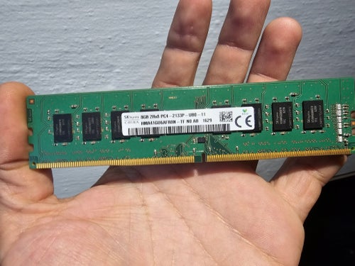 SK Hynix 8GB DDR4 RAM PC4-2133P