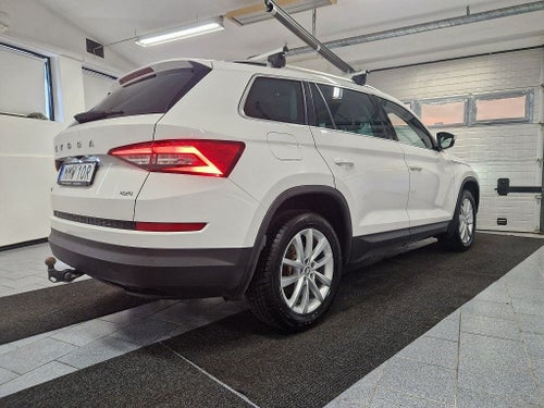 Škoda Kodiaq Skoda 2.0 TDI 200 hk DSG 4x4 Businessline Euro 6 Drag