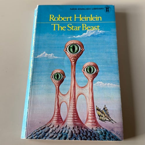 The Star Beast av Robert Heinlein, publicerad år 1977