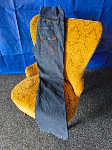 Mama Licious mörkblåa jeans, storlek 31
