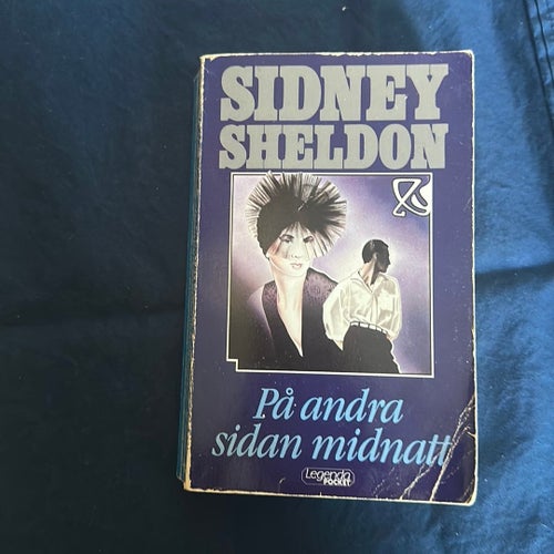 På andra sidan midnatt av Sidney Sheldon, Legenda Pocket