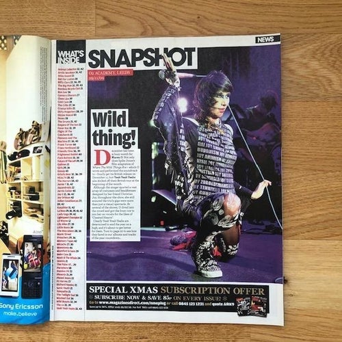 NME Magazine 12 December 2009 - The Horrors Faris Badwan Front Cover