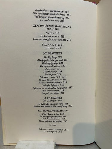 Sovjet Från början till slutet av Staffan Skott, bok, Very Fine plus