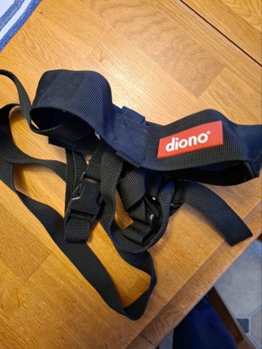 Diono bebistillbehör - sele, svart