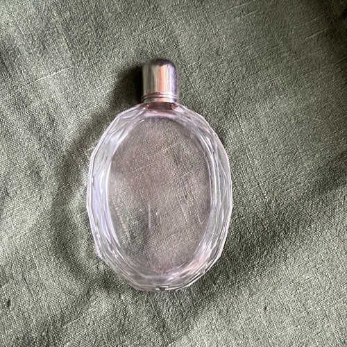 Liten glasflaska / plunta med metallkork