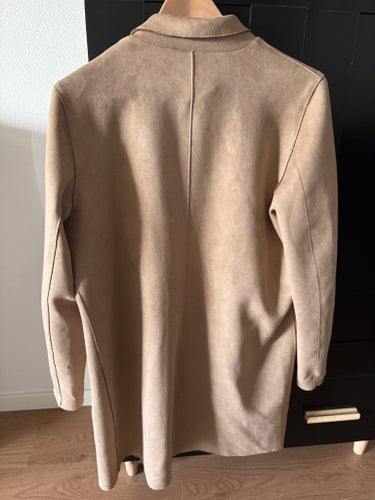 Noisy May beige kappa, storlek M