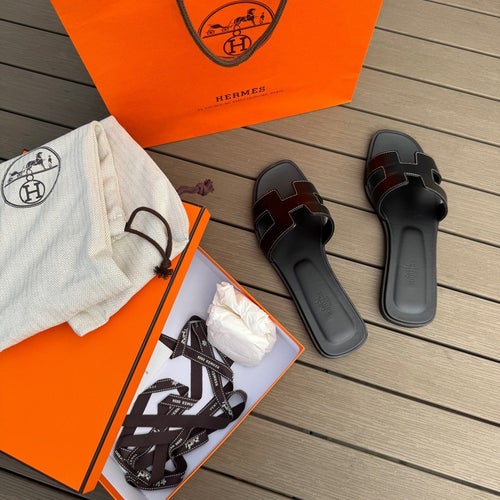 Hermès Oran sandaler i svart, EUR 38.5