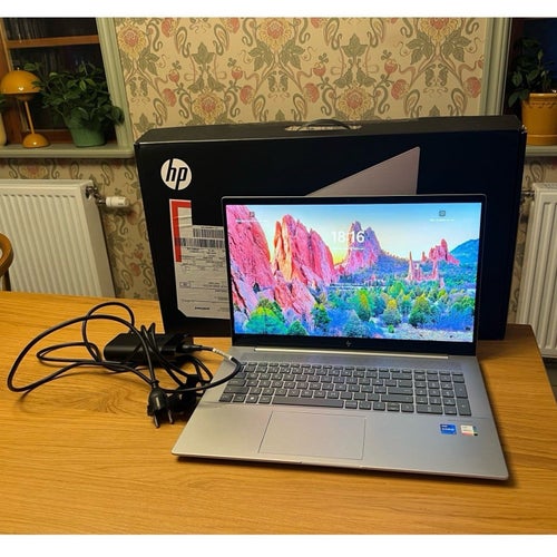 HP ENVY 17-cw0034no 17.3" 4K i7-13 16GB 1TB SSD Win 11 Natural Silver