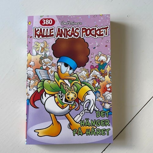 Kalle Ankas Pocket 380: Det Hänger På Håret