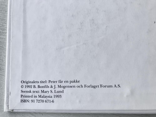 PELLE FÅR PAKET En lyft & titta bok Bolette Bonfils Jan Mogensen 1993