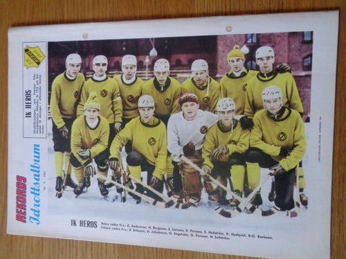 Rekord nr9 1964 Heros lagbild bandy Smedjebacken, Jan Hermansson Nässjö IF,