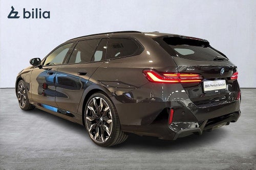 BMW 530e xDrive Touring M-sport Pro|DEMO| Panorama | 360 | 21"