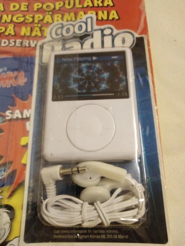 Kalle Anka & Co 2011 nr 15/16. inplastad. med Cool Radio