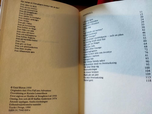 Fem går i fällan - Enid Blyton, Very Fine plus