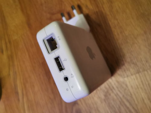 Apple AirPort Express Base Station Model No. * A 1264 *