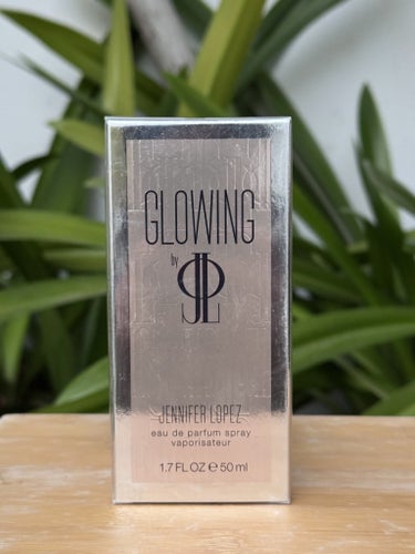 Glowing by JLo Jennifer Lopez Eau de Parfum Spray 50ml