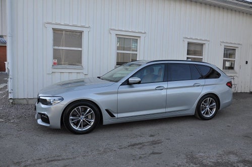 BMW 530d xDrive Touring 530 d Aut Navigation Läder Xenon Pdc